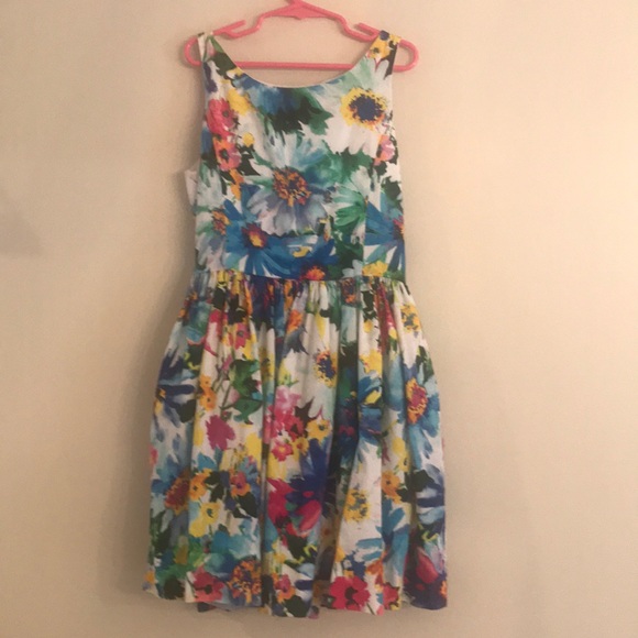 Girls Dress - Picture 1 of 2